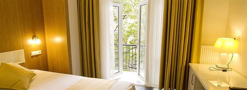 Hotel Larende Ámsterdam
