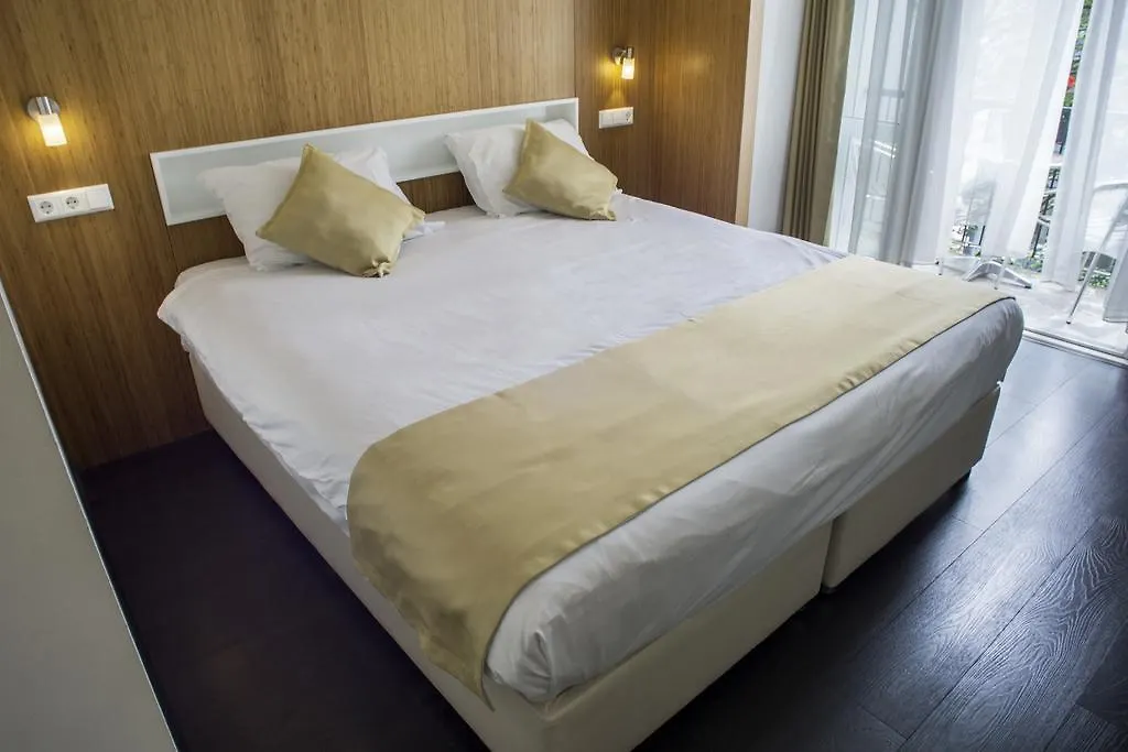 Hotel Larende Ámsterdam