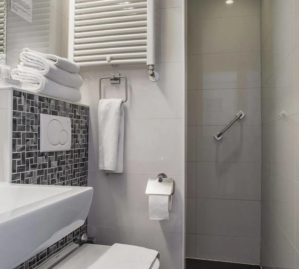 Hotel Larende Amsterdam 3*,  Nederland